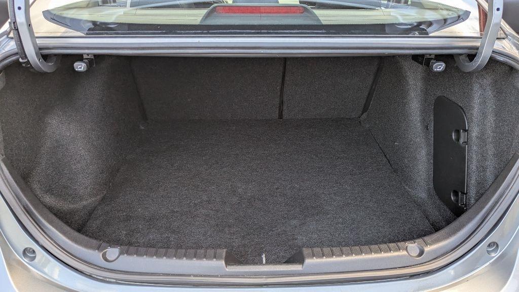 Mazda MAZDA3 i Touring AT 4-Door 2014