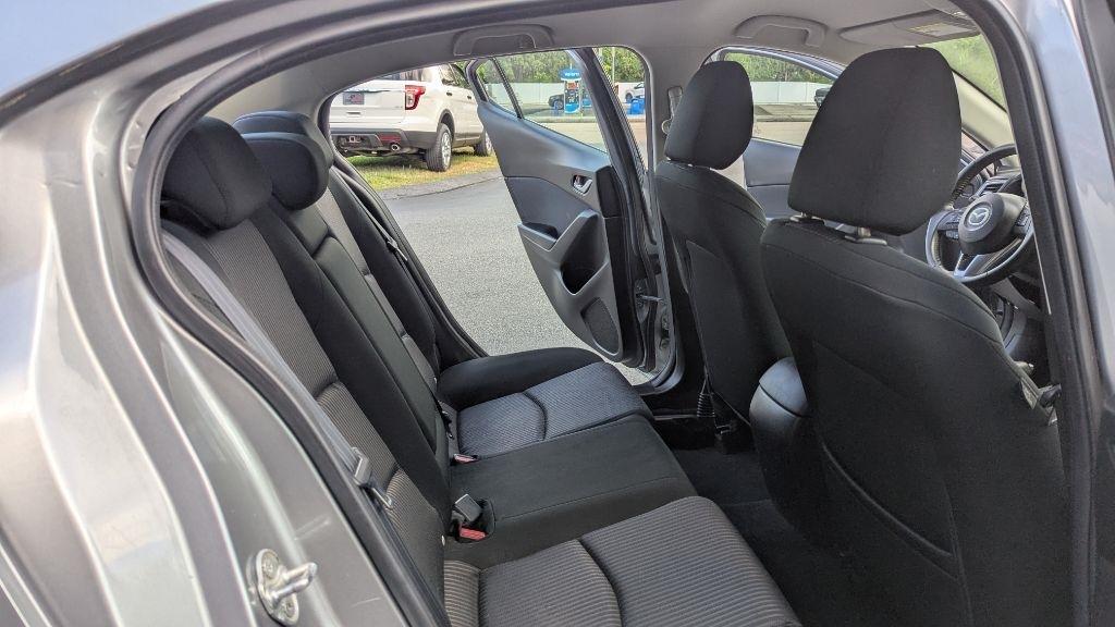 Mazda MAZDA3 i Touring AT 4-Door 2014