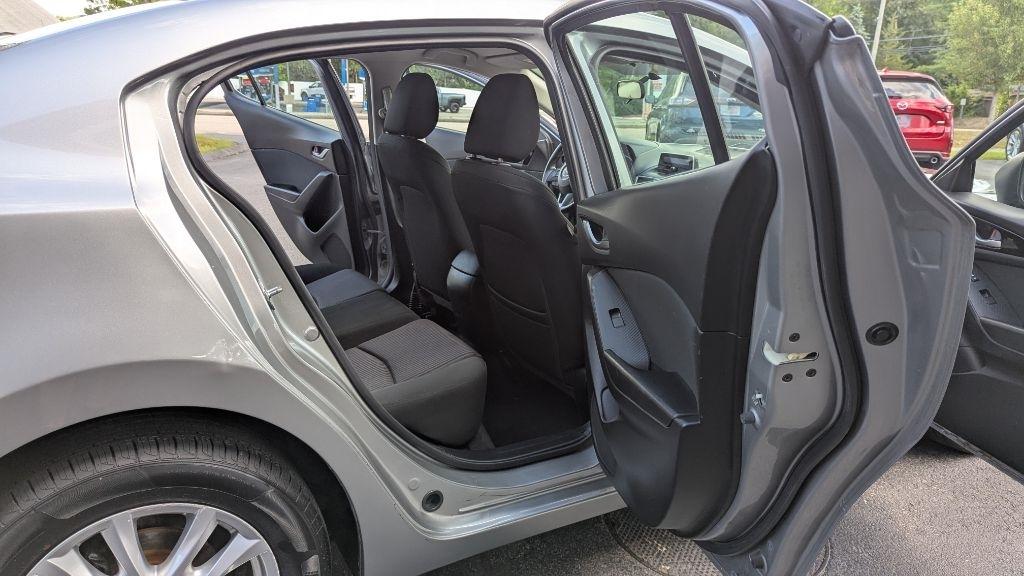 Mazda MAZDA3 i Touring AT 4-Door 2014