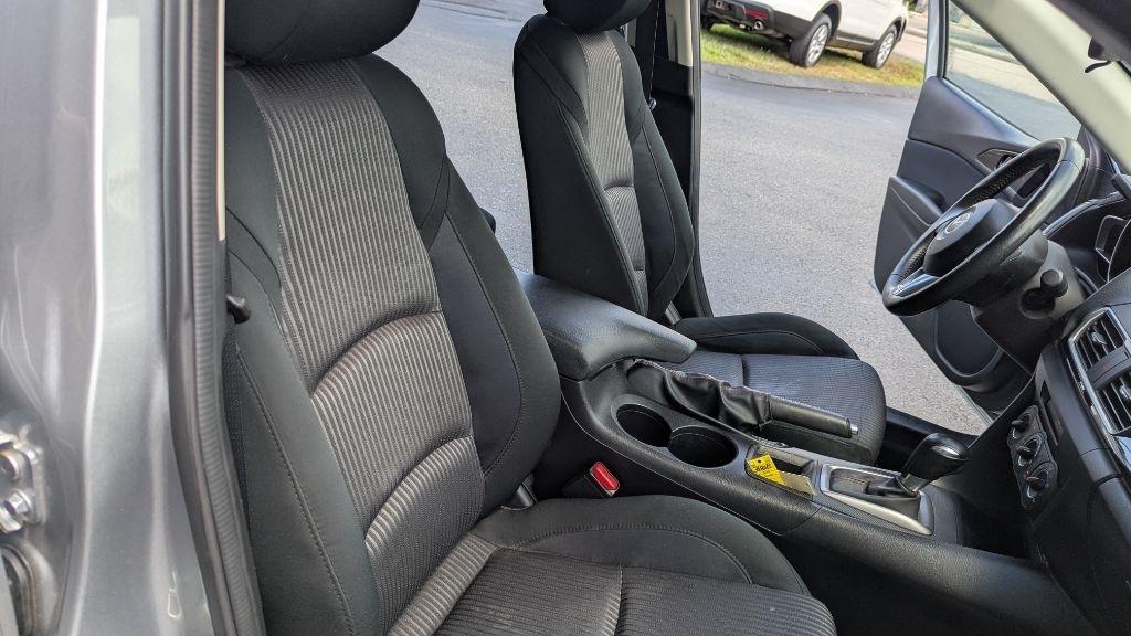 Mazda MAZDA3 i Touring AT 4-Door 2014