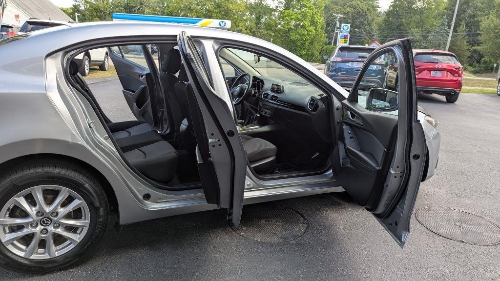 Mazda MAZDA3 i Touring AT 4-Door 2014