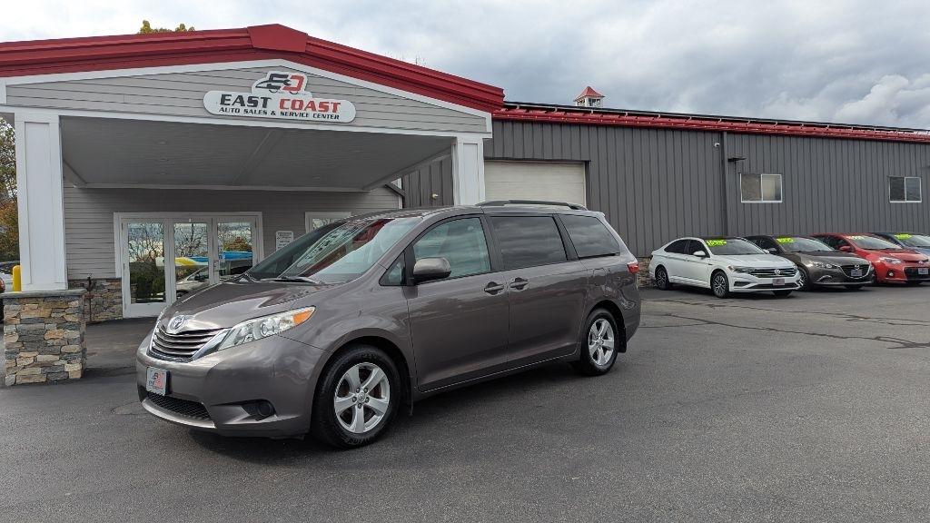 Toyota Sienna LE FWD 8-Passenger V6 2015