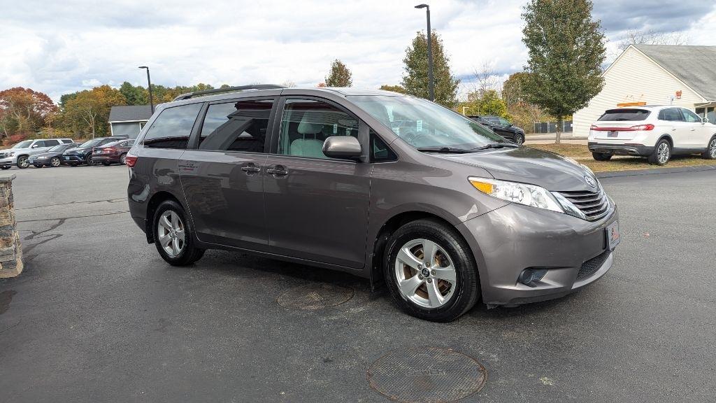 Toyota Sienna LE FWD 8-Passenger V6 2015