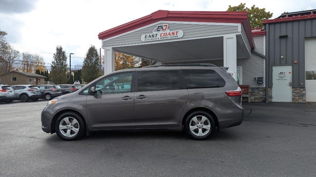 Toyota Sienna LE FWD 8-Passenger V6 2015