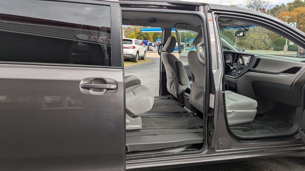 Toyota Sienna LE FWD 8-Passenger V6 2015