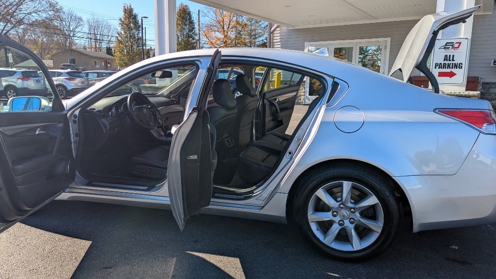 Acura TL 6-Speed AT 2013 Acura TL 6-Speed AT 2013