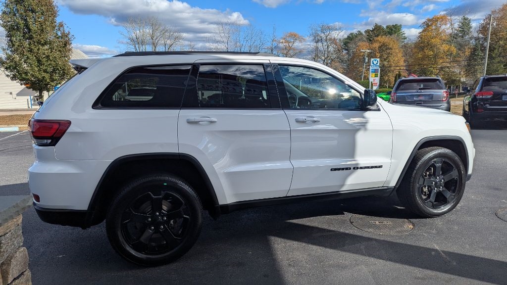 Jeep Grand Cherokee Laredo 4WD 2019 Jeep Grand Cherokee Laredo 4WD 2019