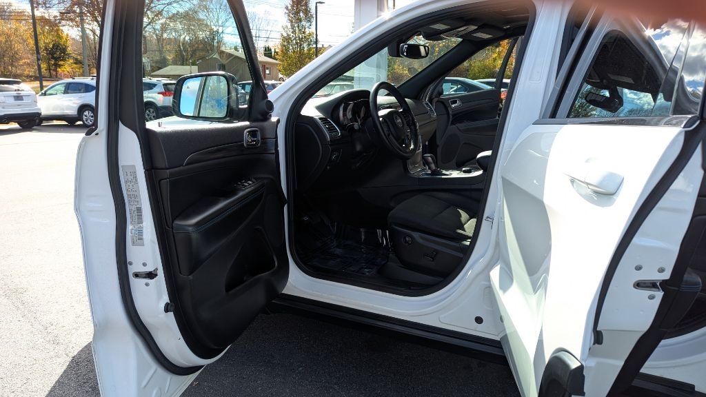 Jeep Grand Cherokee Laredo 4WD 2019 Jeep Grand Cherokee Laredo 4WD 2019