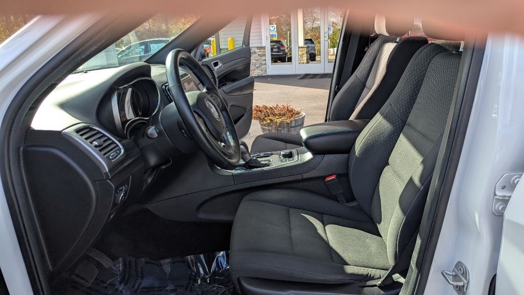 Jeep Grand Cherokee Laredo 4WD 2019 Jeep Grand Cherokee Laredo 4WD 2019