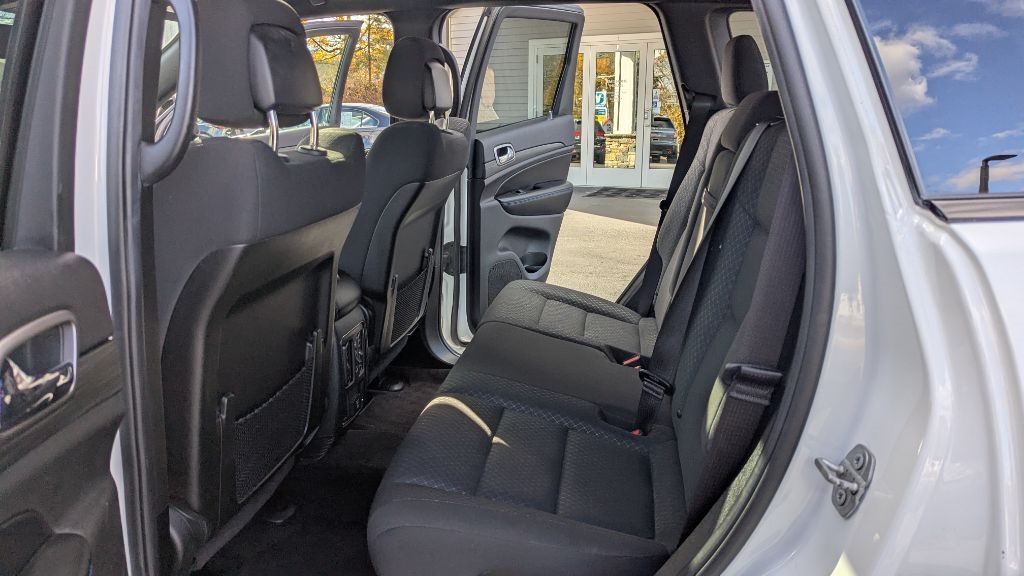 Jeep Grand Cherokee Laredo 4WD 2019 Jeep Grand Cherokee Laredo 4WD 2019