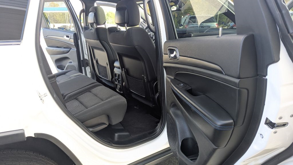 Jeep Grand Cherokee Laredo 4WD 2019 Jeep Grand Cherokee Laredo 4WD 2019