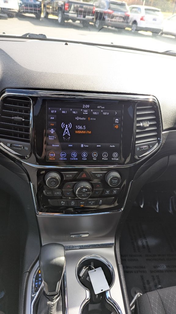 Jeep Grand Cherokee Laredo 4WD 2019 Jeep Grand Cherokee Laredo 4WD 2019