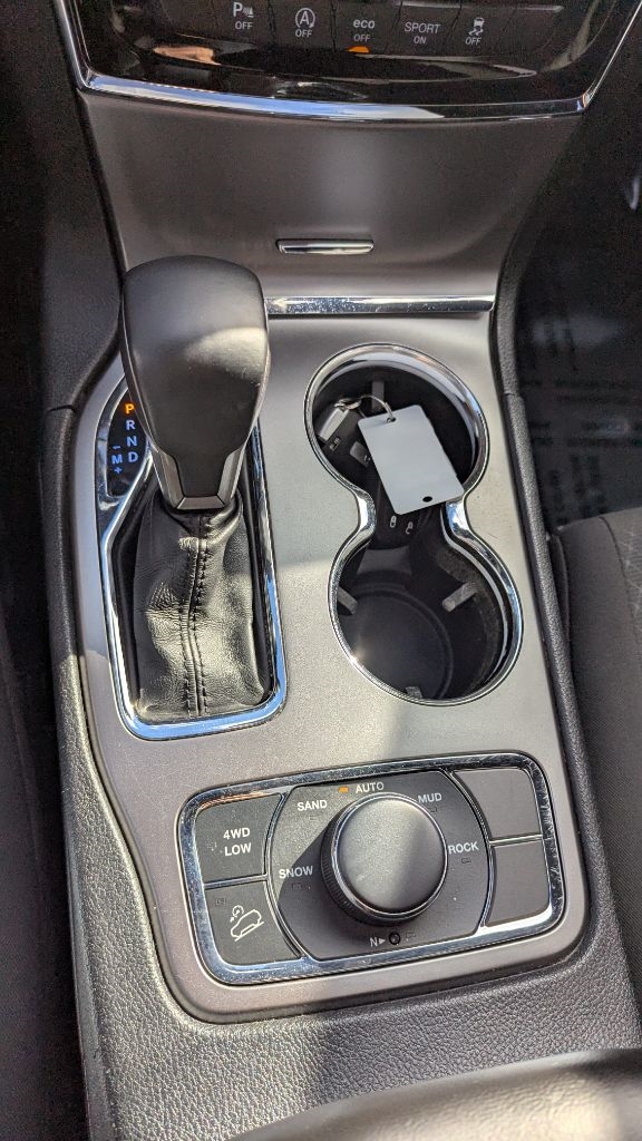 Jeep Grand Cherokee Laredo 4WD 2019 Jeep Grand Cherokee Laredo 4WD 2019