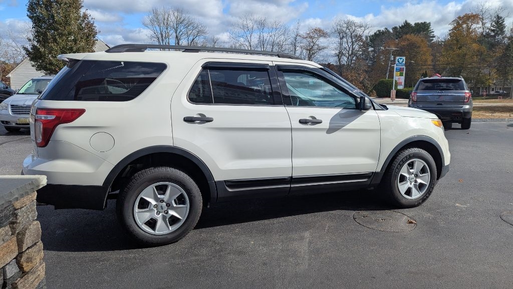 Ford Explorer XLS 4WD 2011 Ford Explorer XLS 4WD 2011