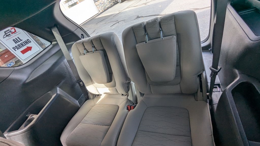 Ford Explorer XLS 4WD 2011 Ford Explorer XLS 4WD 2011