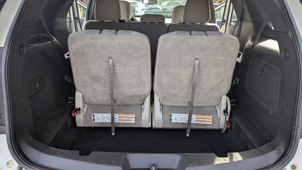 Ford Explorer XLS 4WD 2011 Ford Explorer XLS 4WD 2011