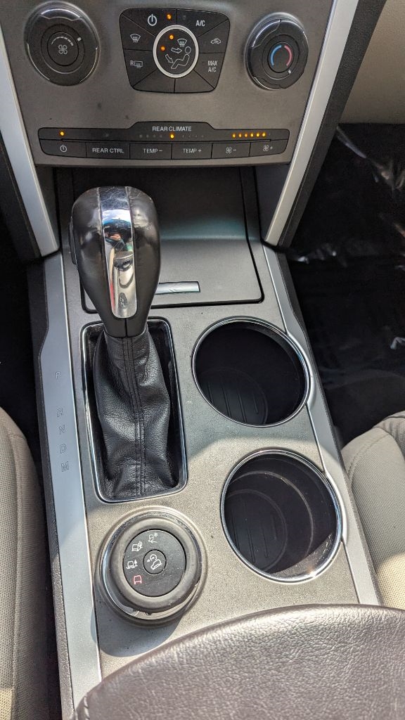 Ford Explorer XLS 4WD 2011 Ford Explorer XLS 4WD 2011