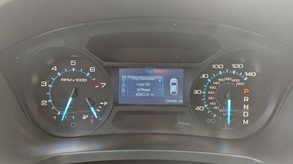 Ford Explorer XLS 4WD 2011 Ford Explorer XLS 4WD 2011