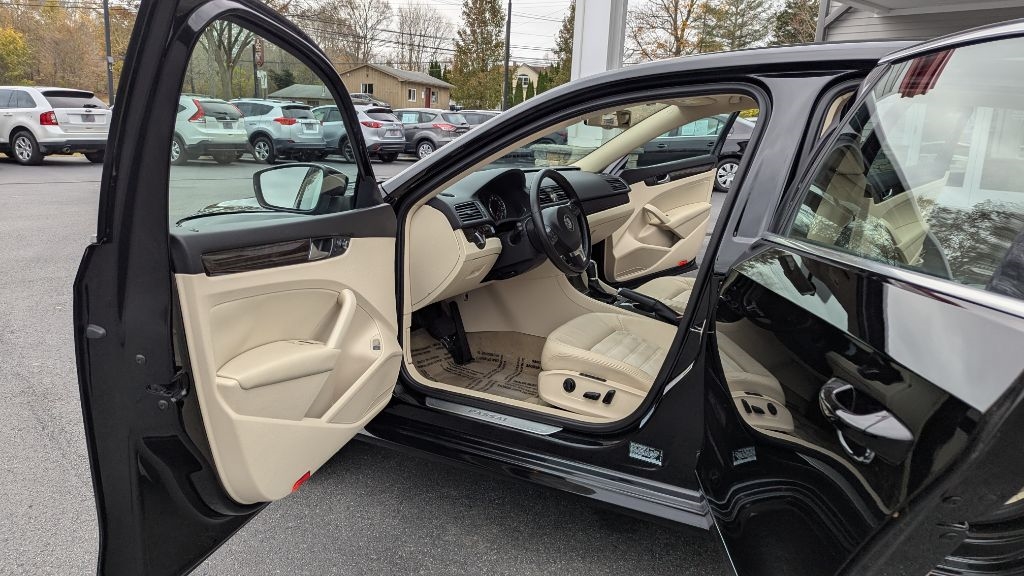 Volkswagen Passat 2.0L TDI SEL Premium 2014 Volkswagen Passat 2.0L TDI SEL Premium 2014