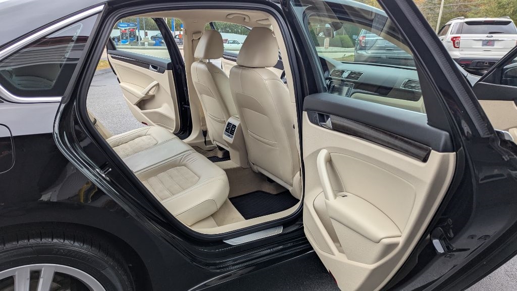 Volkswagen Passat 2.0L TDI SEL Premium 2014 Volkswagen Passat 2.0L TDI SEL Premium 2014