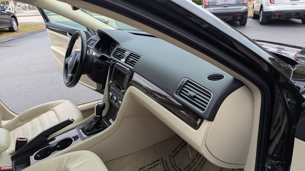 Volkswagen Passat 2.0L TDI SEL Premium 2014 Volkswagen Passat 2.0L TDI SEL Premium 2014