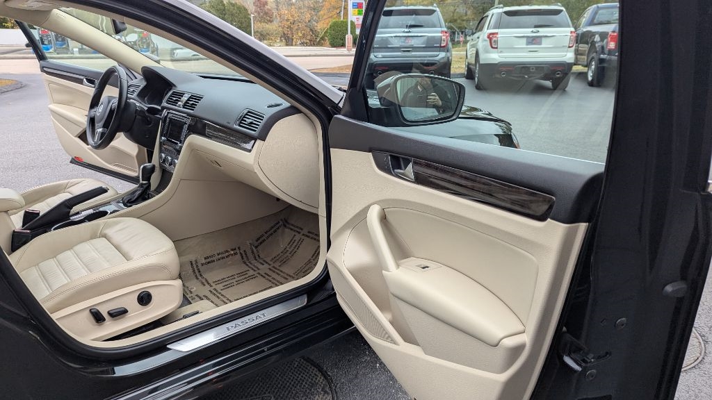 Volkswagen Passat 2.0L TDI SEL Premium 2014 Volkswagen Passat 2.0L TDI SEL Premium 2014