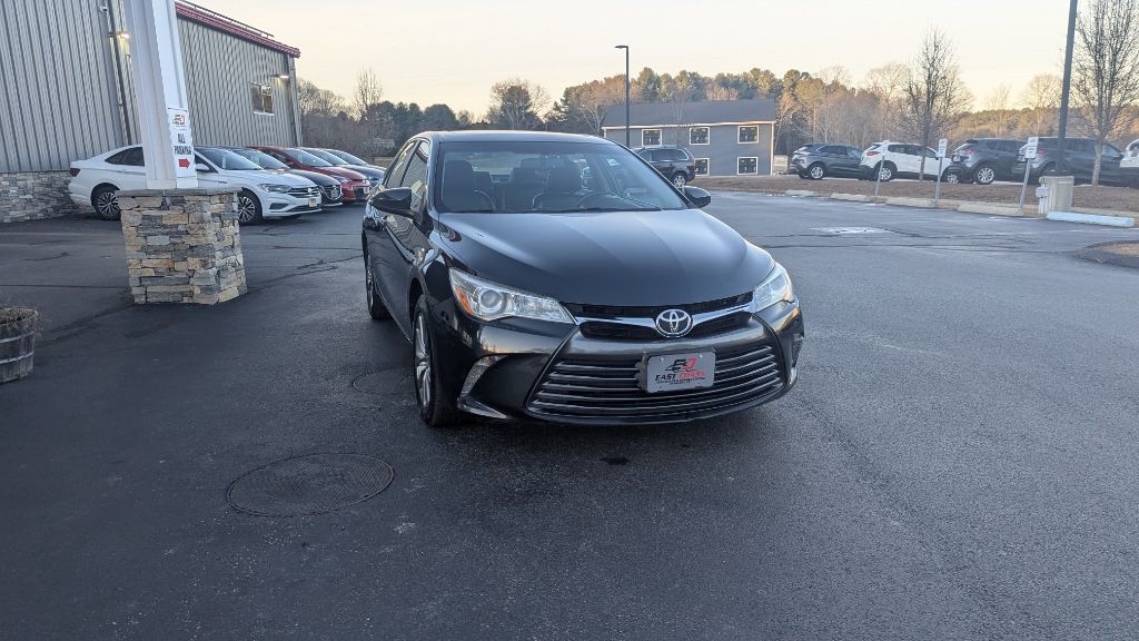 2017 Toyota Camry XLE XSE photo 4
