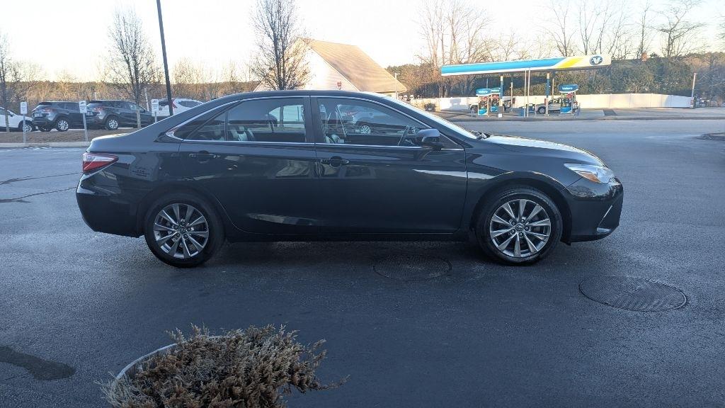 Toyota Camry LE 2017