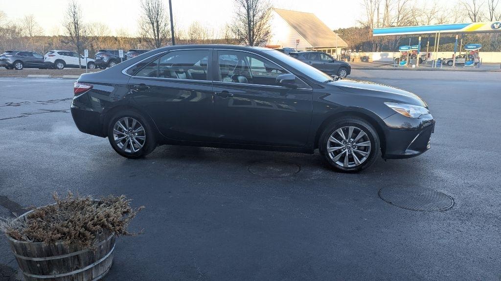 Toyota Camry LE 2017