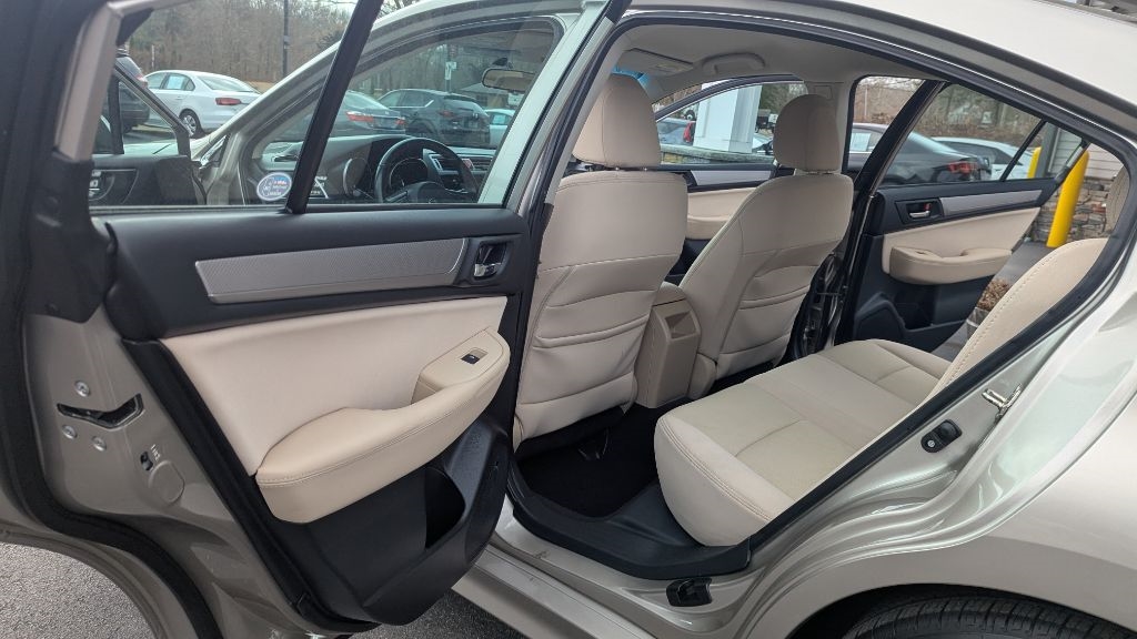 Subaru Legacy 2.5i Premium 2015