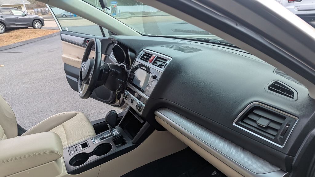 Subaru Legacy 2.5i Premium 2015