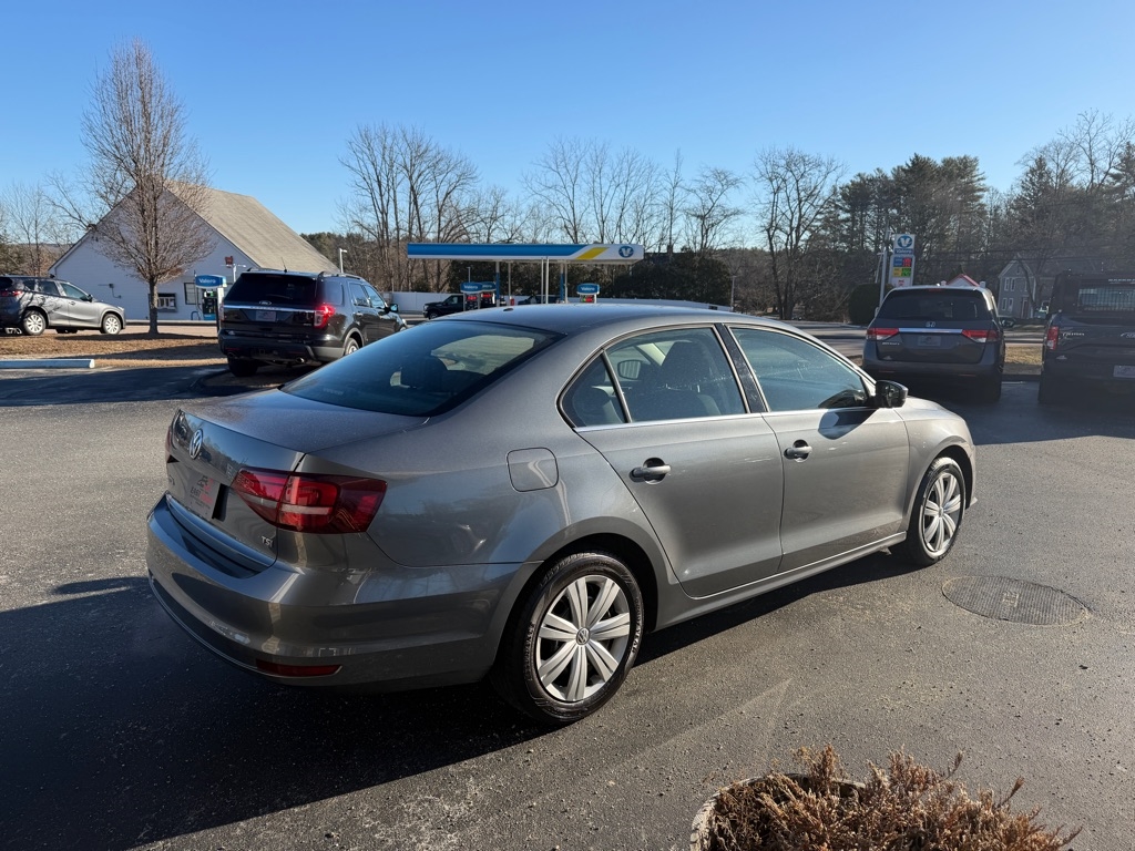 Volkswagen Jetta 1.4T S 6A 2017