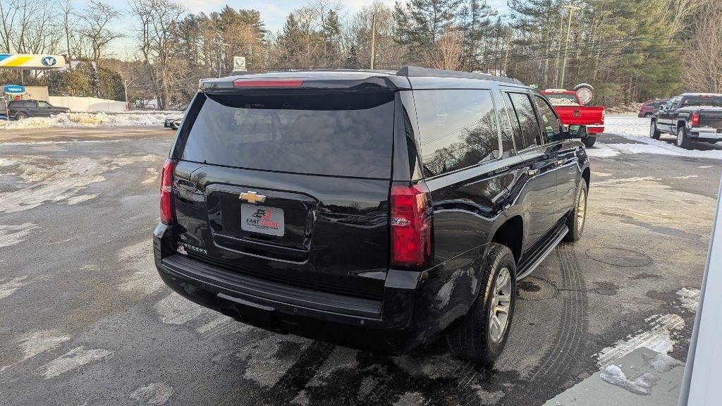 Chevrolet Suburban LT 4WD 2016