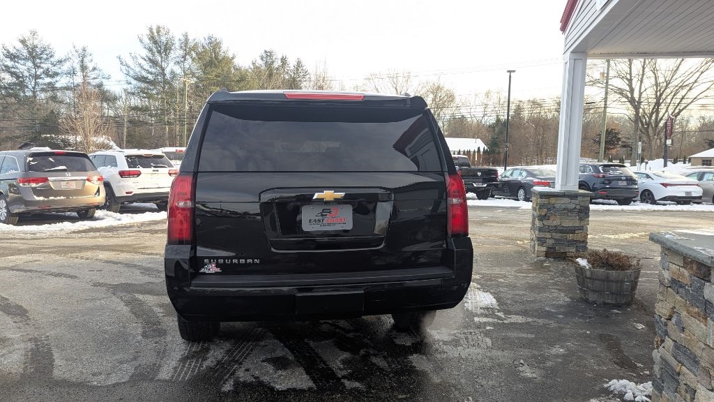 Chevrolet Suburban LT 4WD 2016