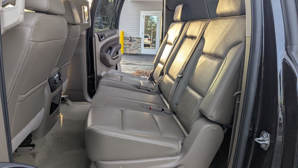 Chevrolet Suburban LT 4WD 2016