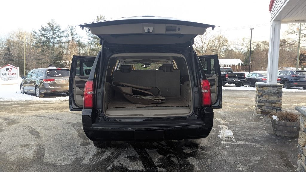 Chevrolet Suburban LT 4WD 2016