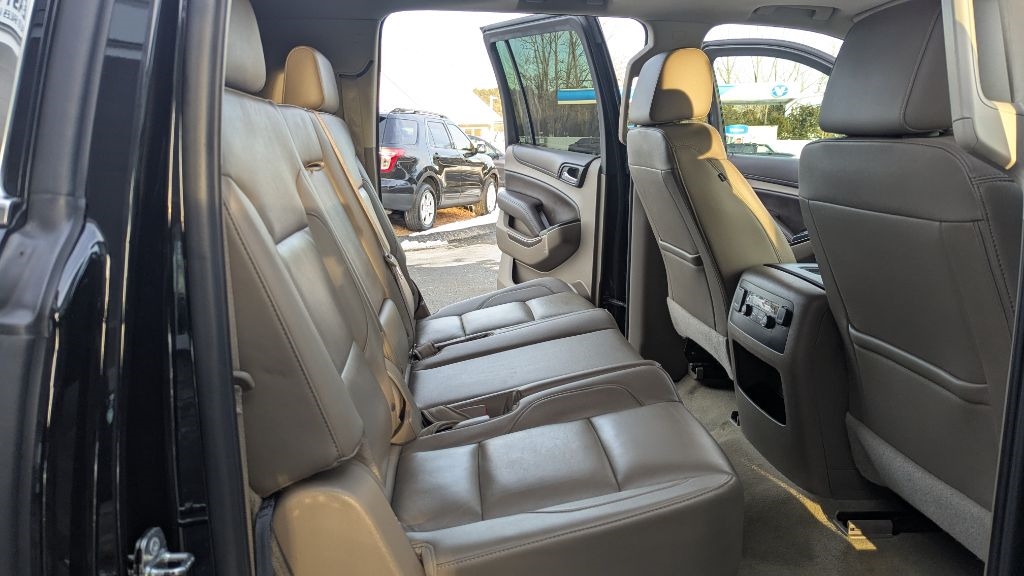 Chevrolet Suburban LT 4WD 2016