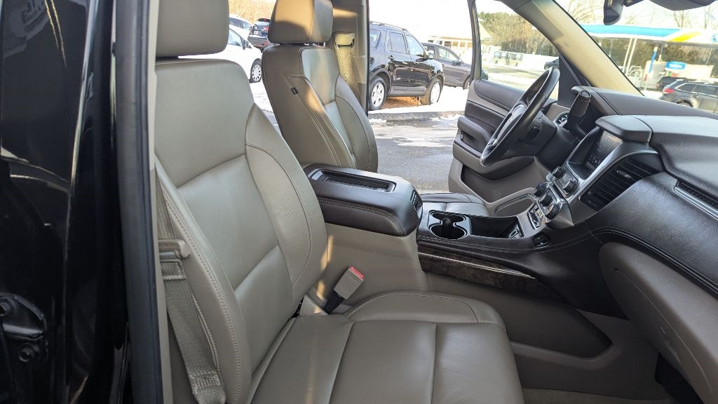 Chevrolet Suburban LT 4WD 2016