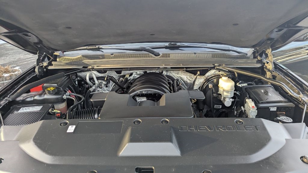 Chevrolet Suburban LT 4WD 2016