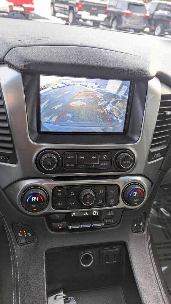 Chevrolet Suburban LT 4WD 2016