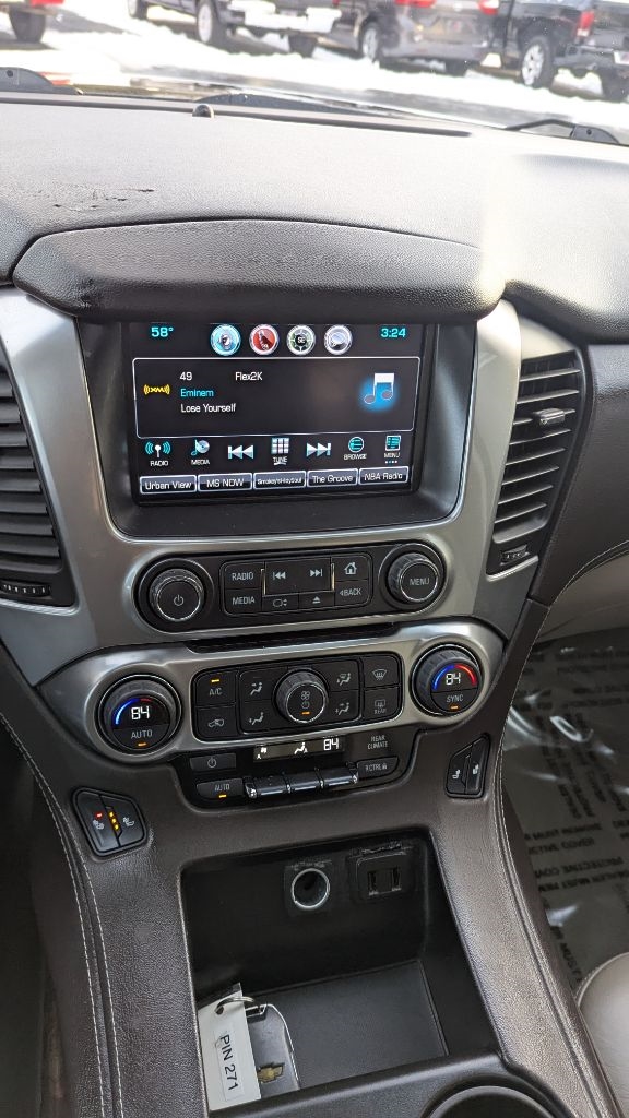 Chevrolet Suburban LT 4WD 2016