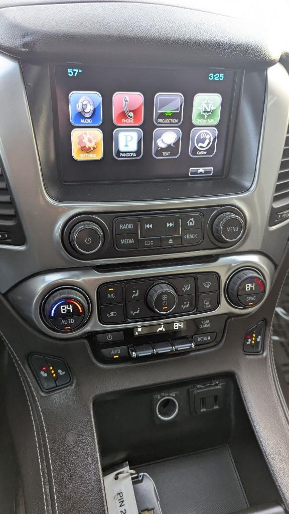 Chevrolet Suburban LT 4WD 2016