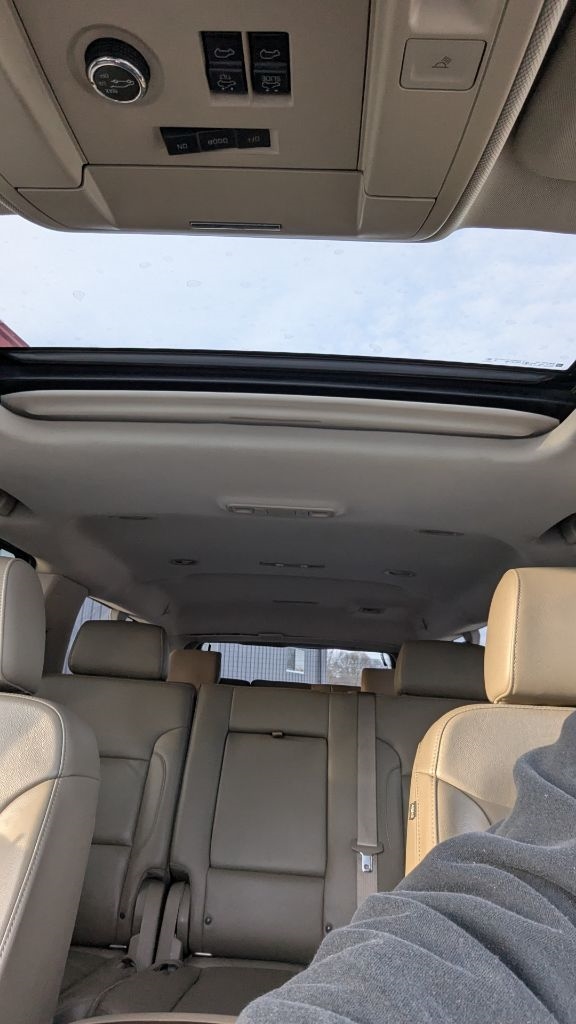 Chevrolet Suburban LT 4WD 2016