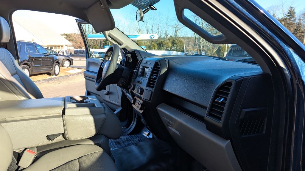 Ford F-150 XL 8-ft. Bed 2WD 2017