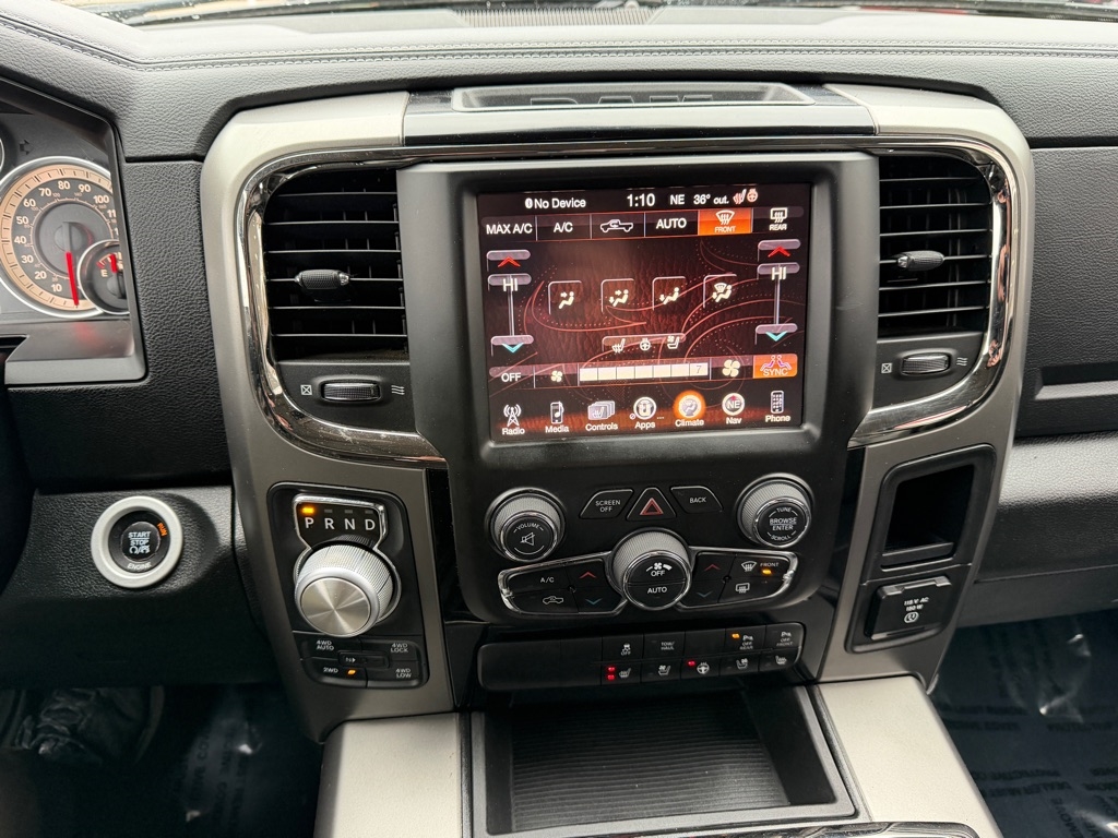 RAM 1500 Sport Quad Cab 4WD 2014