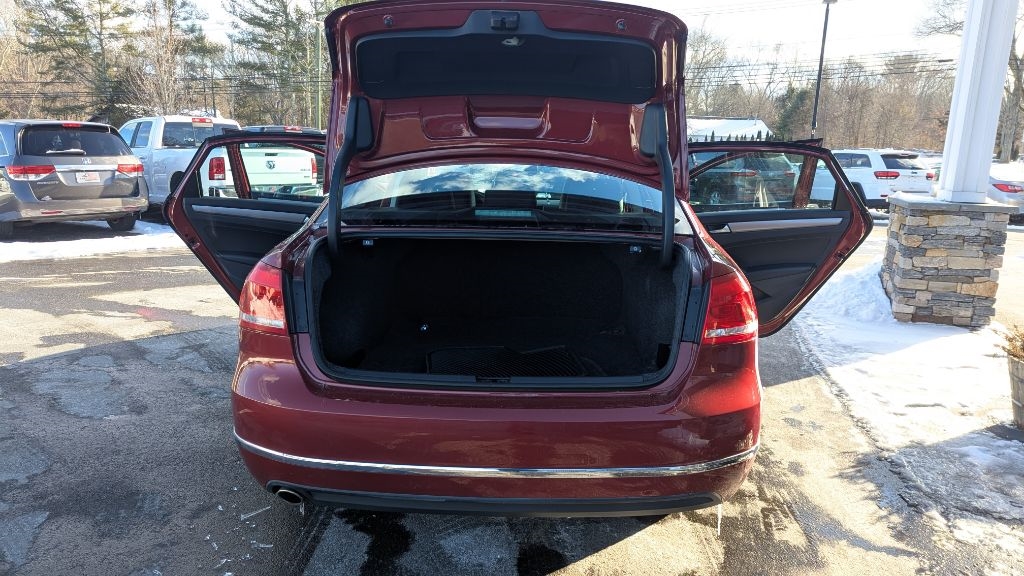 Volkswagen Passat TDI SE 6A w/ Sunroof & Nav 2015