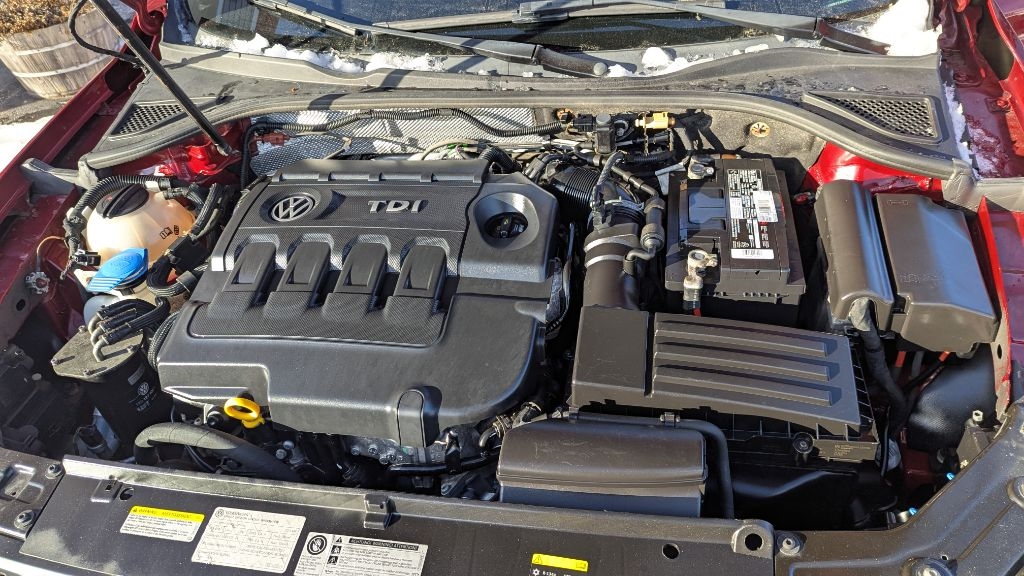 Volkswagen Passat TDI SE 6A w/ Sunroof & Nav 2015