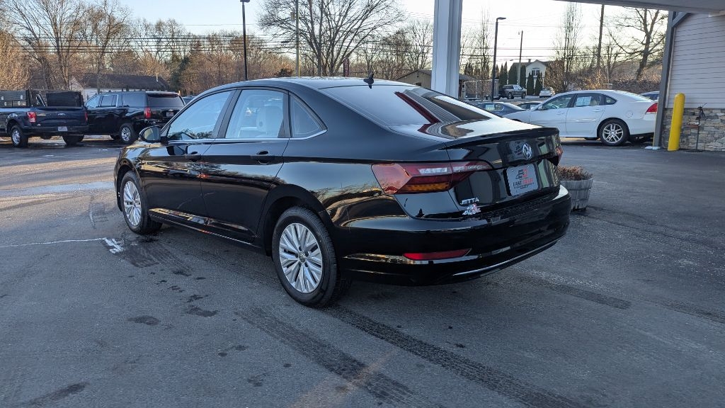 Volkswagen Jetta 1.4T S 8A 2019