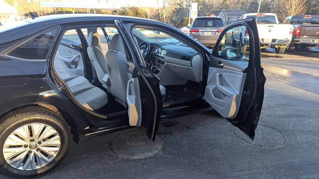 Volkswagen Jetta 1.4T S 8A 2019