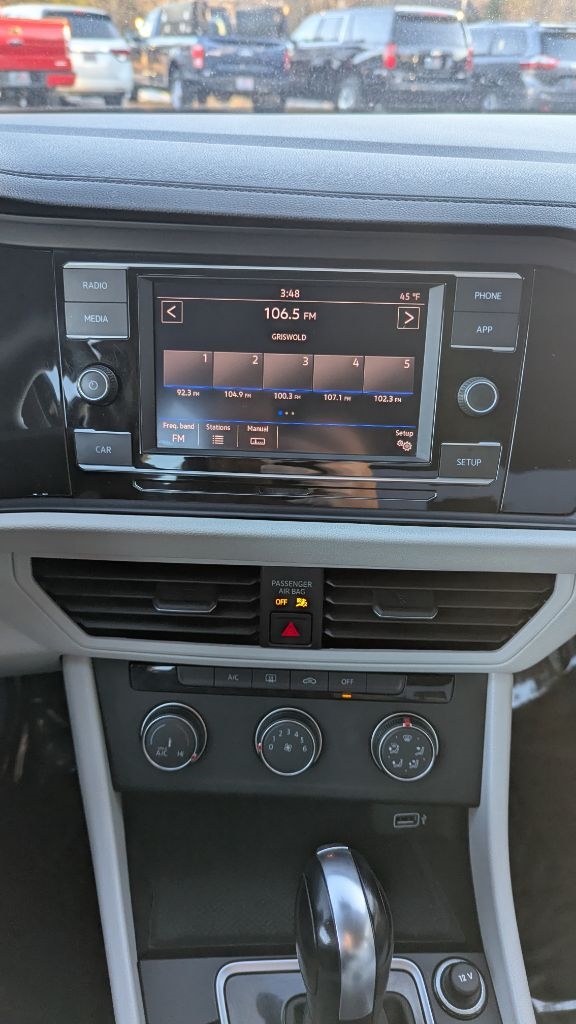 Volkswagen Jetta 1.4T S 8A 2019